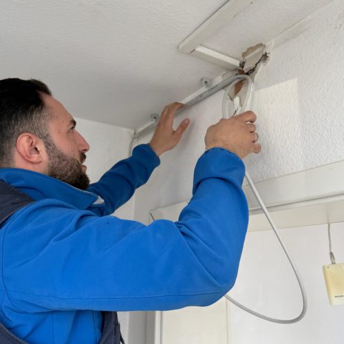 altbausanierung elektriker erneuert elektrische anlagen